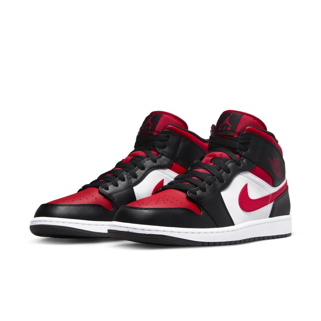 Air Jordan 1 Mid Black (554724-079)